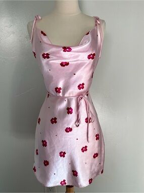 White Fox Boutique Pink Floral Satin Tie Strap Cowl Neck Mini Dress Size XS